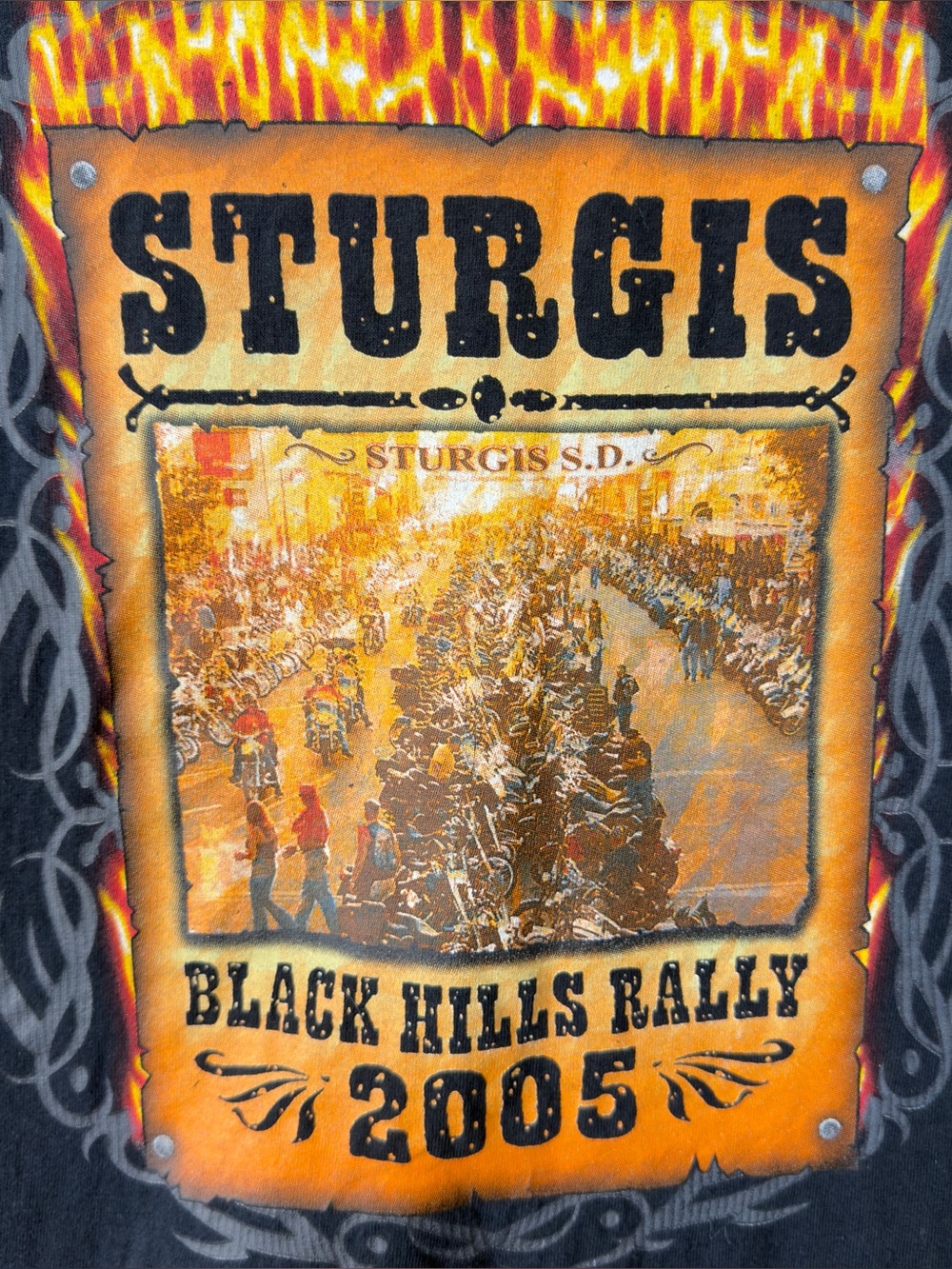 XL STURGIS BLACK HILLS RALLY
2005 Motorcycle Tshirt